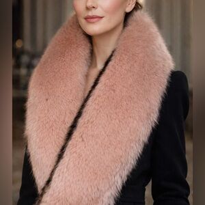 Scotch & Soda Reversible Faux Fur Collar / Stole – Olive Green & Blush Peach